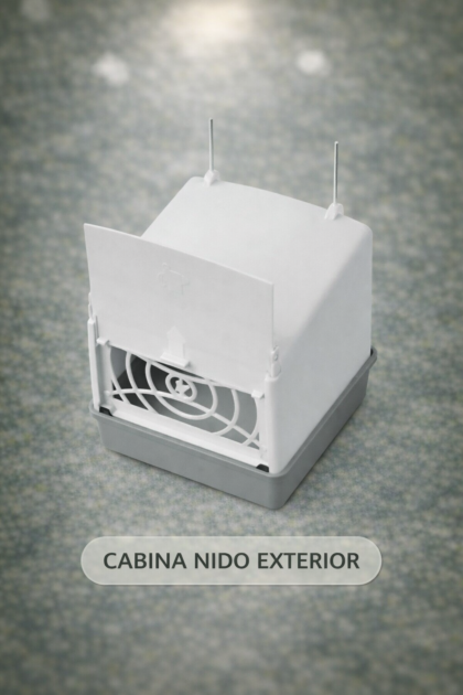 CASETA NIDO EXTERIOR PLASTICO CON PUERTA LISA18